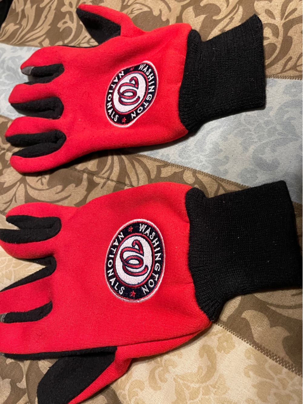 MLB Washington Nationals Red and Black Fan Gloves